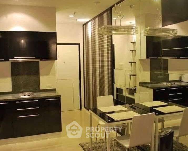 รูป ชั้นสูง 1 ห้องนอน Villa Sathorn ใกล้ BTS กรุงธนบุรี 100 ม. (ID 2817150) - รูปที่ 5/8
