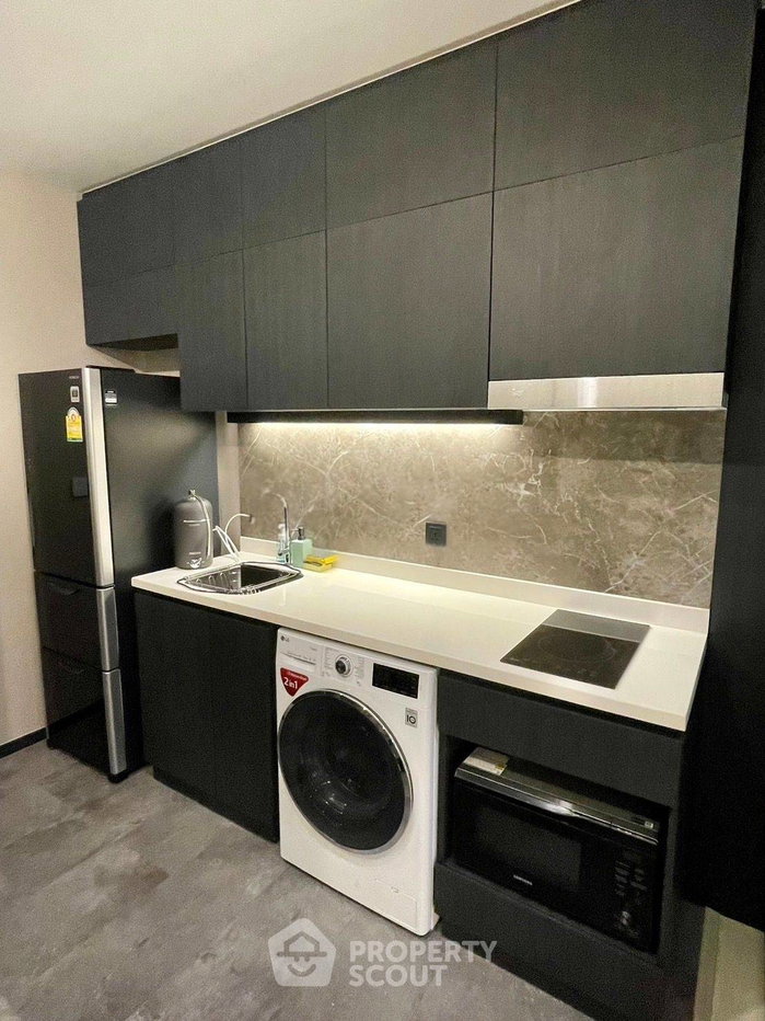 picture High-Floor 2-BR 45 Sqm At Life One Wireless, BTS Phloen Chit (ID 2744089) - 3/21
