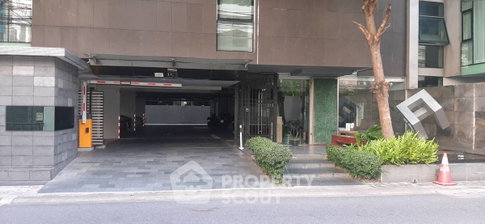 2-BR 70 Sqm Condo At Quad Silom Condominium, 200m To MRT Sam Yan (ID 2606231)