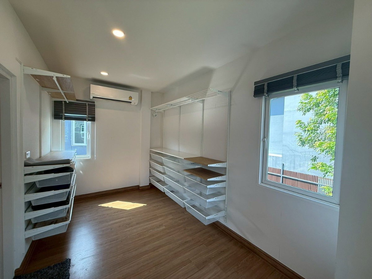 picture ✨For rent Centro Bangna-Wongwean ✨LineID: @Propvel (with @ in front)✨ - 7/12