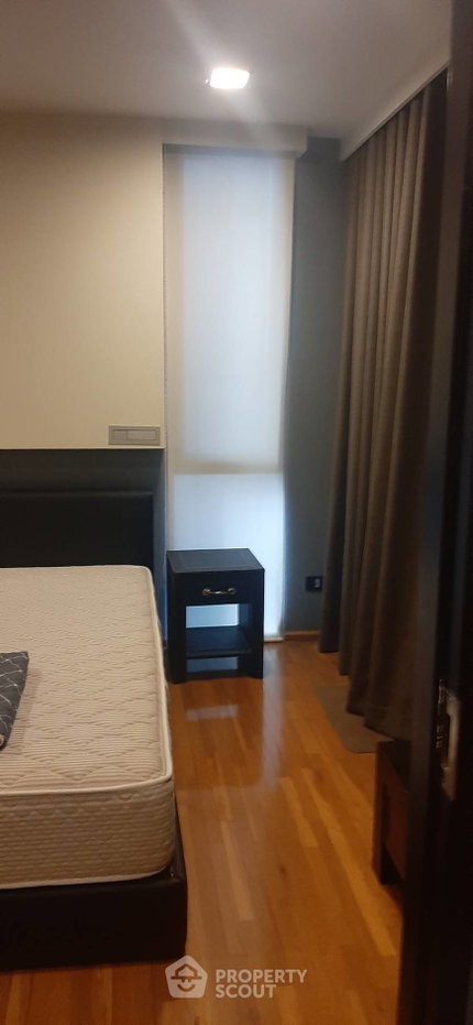 picture 2-BR 70 Sqm Condo At Quad Silom Condominium, 200m To MRT Sam Yan (ID 2606231) - 8/16