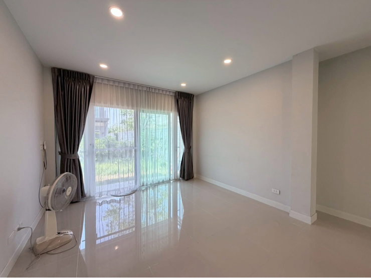 รูป ขายบ้านเดี่ยวหรู พร้อมอยู่ โครงการ CENTRO Pracha Uthit 90 ทำเลศักยภาพ เชื่อมต่อเมืองสะดวก - รูปที่ 5/26