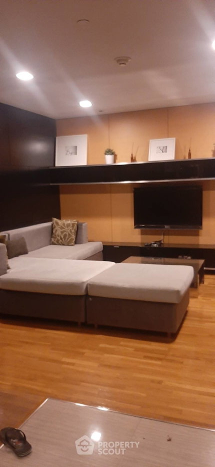 picture 2-BR 70 Sqm Condo At Quad Silom Condominium, 200m To MRT Sam Yan (ID 2606231) - 5/16