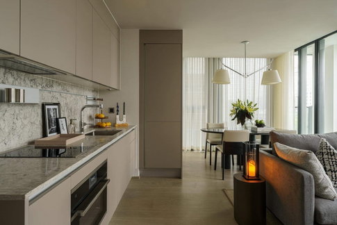 LTH15067 - Luxury Condo Prime Location for Sale Ploenchit | City Lifestyle Best Value | Near BTS Ploenchit | 29.5 MB