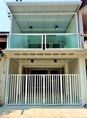 ทาวน์โฮม ถนนเรวดี : บ้านสวย  ใจกลางเมืองนนทบุรี  3 ห้องนอน  หมู่บ้านเรวดี 3   ซอยเรวดี 57   ใกล้กระทรวงสาธารณะสุข