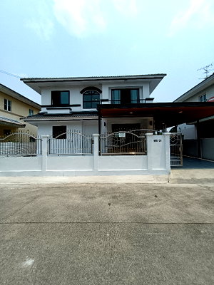 ขายบ้านเดี่ยว : ขายบ้านเดี่ยวลาดกระบัง (คุ้มเกล้า) รีโนเวทใหม่ 4 ห้องนอน ใกล้สุวรรณภูมิ 54 ตร.ว. ราคา 4.29 ล้าน ฟรีโอน