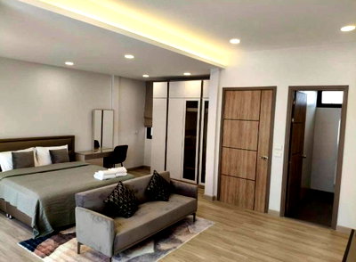 Office for rent : LTH15064 – Modern Home Office Loft Style for Rent Ekkamai | City Lifestyle Best Value | Near BTS Thonglor | 85,000 THB | โฮมออฟฟิศให้เช่า เอกมัย สไตล์ลอฟท์ โปร่งโล่ง คุ้มค่า ใกล้ BTS ทองหล่อ