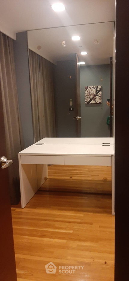 picture 2-BR 70 Sqm Condo At Quad Silom Condominium, 200m To MRT Sam Yan (ID 2606231) - 7/16