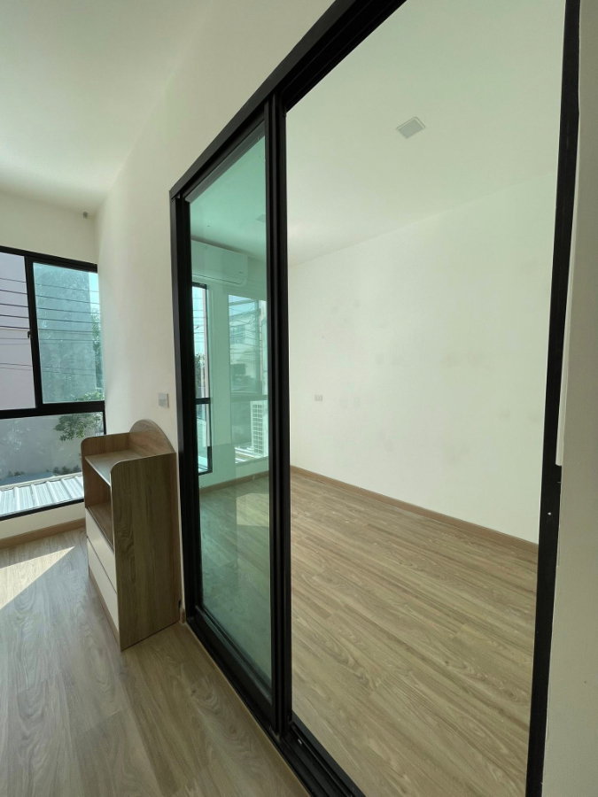 รูป 📢 ให้เช่าทาวน์โฮม 3 ชั้น Patio ศรีนครินทร์-พระราม9 (กรุงเทพกรีฑา) - รูปที่ 22/32