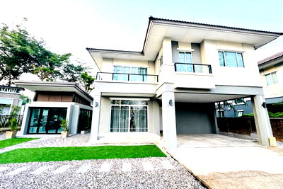 บ้านเดี่ยวให้เช่า : ให้เช่าบ้านเดี่ยว 2 ชั้น ในโครงการเดอะแพลนท์มหิดล-เจริญเมือง สันกำแพง-เชียงใหม่ เฟอร์นิเจอร์ครบ พร้อมอยู่ (R1076) T.0946511456