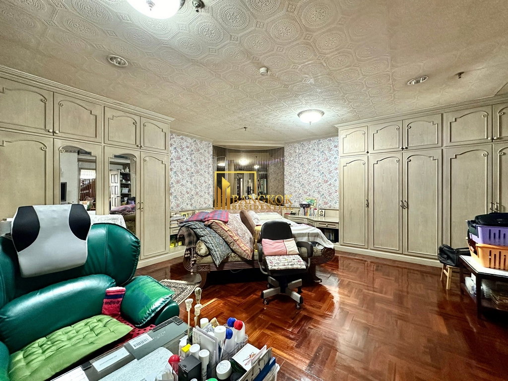 รูป Fifty Fifth Tower | Exquisite 4 Bed Duplex Penthouse in Thonglor - BR16730CD - รูปที่ 17/40