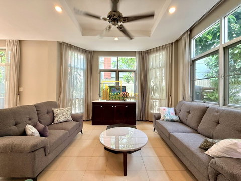 Pet Friendly 3 Bedroom House For Rent in Vibrant Nana Area - BR7743SH
