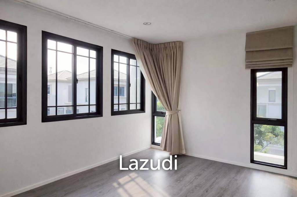 รูป 4 bed 4 bath Townhouse 3 parking The Sonne Srinakarin-Bangna - รูปที่ 4/16