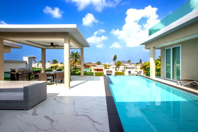 บ้านเดี่ยว พิพิธภัณฑ์ยางพารา  : Luxury Pool Villa – Siam Royal View Pattaya
