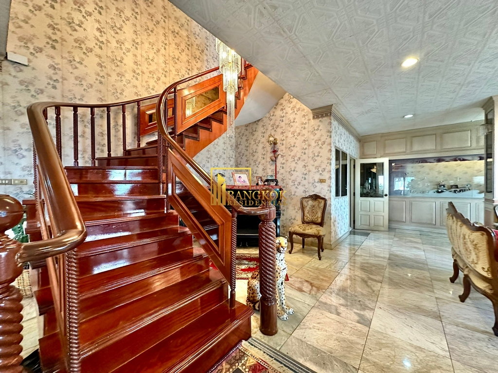 รูป Fifty Fifth Tower | Exquisite 4 Bed Duplex Penthouse in Thonglor - BR16730CD - รูปที่ 15/40
