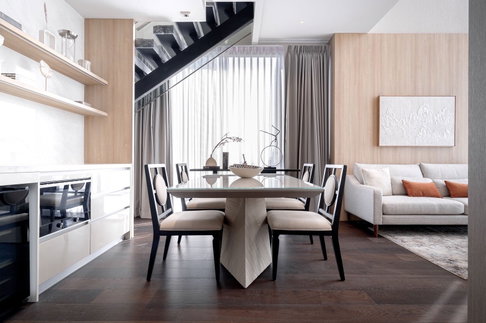 LTH15091 -Luxury Duplex Condo for Rent 🏙️✨ | Thonglor | Double-Height Living in Prime Lifestyle Area | Near BTS Thonglor | 110,000 THB/Month