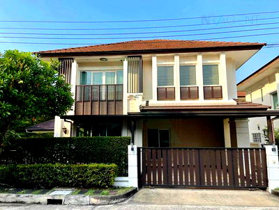บ้านเดี่ยว ถนนกรุงเทพ-ชลบุรี มอเตอร์เวย์ : ขายบ้านเดี่ยว 2 ชั้น โครงการ เดอะ เซนโทร อ่อนนุช-วงแหวน 3 ห้องนอน 2 ห้องน้ำ
