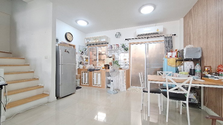 รูป 🏡ขายTownhome โครงการDiya Valley Saraphi เนื้อที่21 ตร.ว. 3 นอน 3 น้ำ พร้อมเฟอร์และเครื่องใช้ไฟฟ้า ราคา 2,000,000 บาท - รูปที่ 2/19