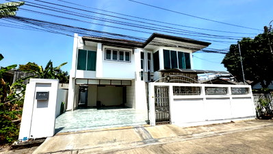 บ้านเดี่ยวให้เช่า : ให้เช่าบ้านเดี่ยว เคหะนคร3 ซ.พัฒนาการ50, 4นอน 3น้ำ Line ID@757zwvfy
