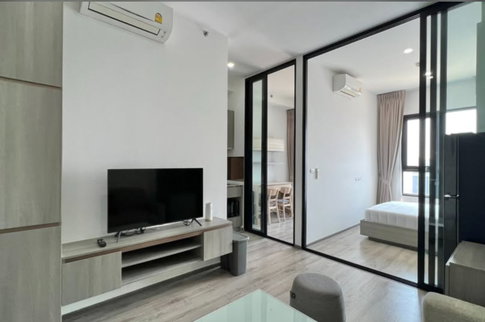 ว่างพร้อมอยู่! KnightsBridge Onnut . 1นอน 32ตร.ม. Line id: @pfagent