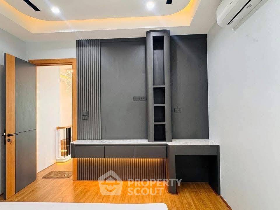 รูป ขายวิลล่า 3 ห้องนอน พื้นที่ 320 ตร.ม. ใน พง อำเภอบางละมุง ชลบุรี (ID 2827536) - รูปที่ 8/10