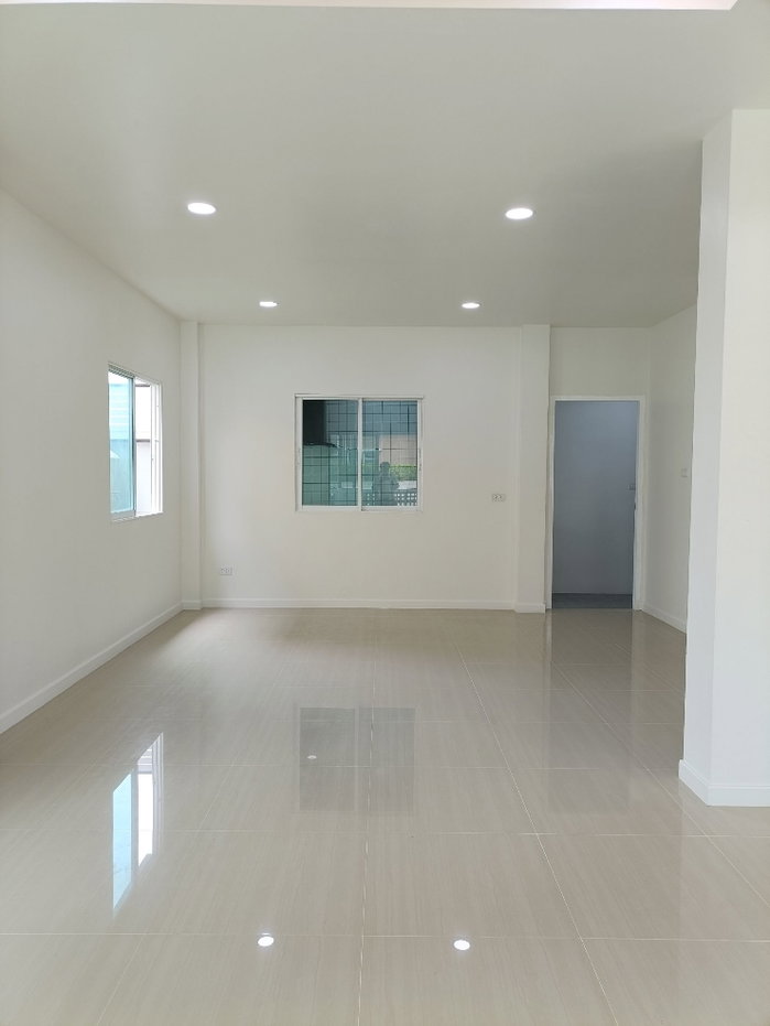 รูป ลำลูกกาคลอง 3 ปทุมธานี หมู่บ้านวราภิรมย์ 2 นัดชมบ้าน 085-318-6868 คุณวา - รูปที่ 8/23
