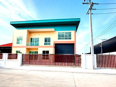ขายโรงงาน : พื้นที่สีม่วง รง4. โรงงานใหม่ 2 ชั้น 5 ห้องอเนกประสงค์ 4 ห้องน้ำ ใกล้ตลาดดอนหวาย 900 ม. 400 ตร.ว. 850 ตร.ม สามพราน ไร่ขิง อ้อมใหญ่