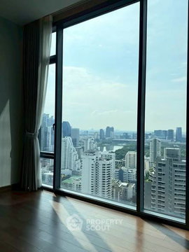 คอนโด 3 ห้องนอน ชั้น 31 พื้นที่ 155 ตร.ม. ใกล้ BTS นานา Q1 สุขุมวิท (ID 2433317)