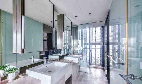 LTHC15155 💎 Elevated City Living | Spacious Luxury Unit Near BTS Chong Nonsi | 120,000 THB/Month