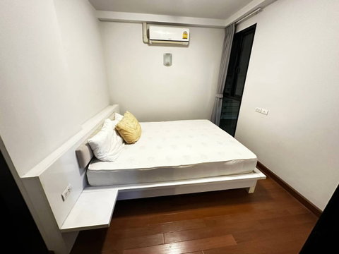 P-149878 — Hot Deal: Le Cote Thonglor 8 Condo 2nd Floor 1 Bed 1 Bath Building View Near BTS Thong Lo. 085-592-2897 Line: @easythaihome