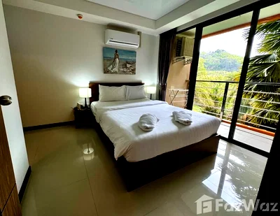 Condos for sale : 1 Bedroom Apartment for Sale - Nai Harn Beach Condo 6209269