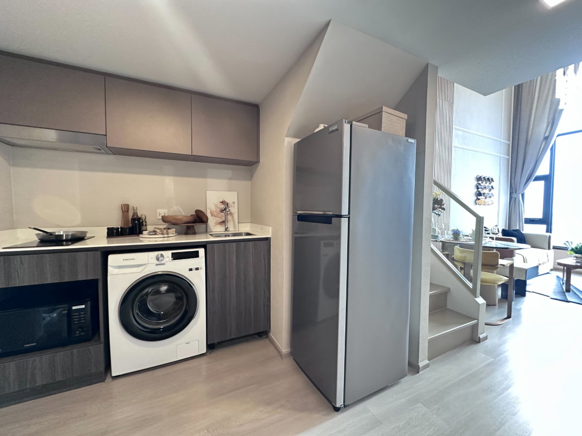 picture Life Phahon-Ladprao Vertiplex 1 Bedroom, high ceiling, special price from the project. - 10/11