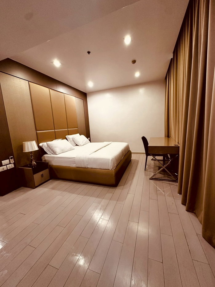 รูป 🛋️💗Noble Ploenchit💗มีลิฟท์ส่วนตัว🛋️  2 ห้องนอน 100 ตร.ม เฟอร์นิเจอร์ครบพร้อมอยู่🔥🔥 ID LINE: @471ovhib 📲 - รูปที่ 8/43