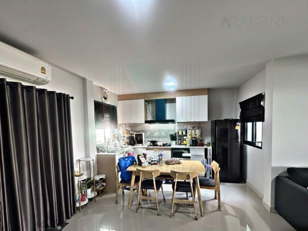 รูป ให้เช่าบ้านแฝด 2 ชั้น พลีโน่ บางนา - อ่อนนุช 2 3 ห้องนอน 3 ห้องน้ำ - รูปที่ 4/8