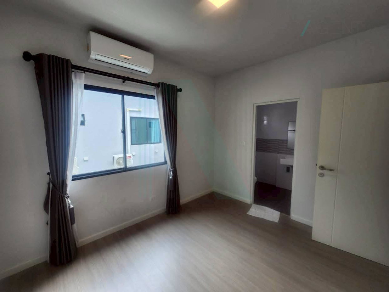 รูป ขายทาวน์เฮาส์ โครงการ สิริ เพลส บางนา - สุวรรณภูมิ 2 ชั้น 2 ห้องนอน 3 ห้องน้ำ - รูปที่ 5/8