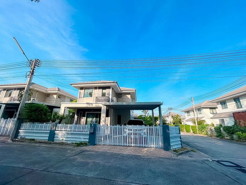 Urgent! Single house for sale, Life in the Garden, Suan Suea – Sriracha. Great value!