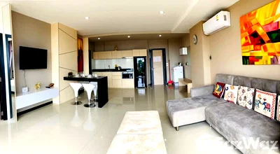 Condos for sale : LARGE 2 Bedroom Apartment (Corner) - Nai Harn Beach Condo 6211637