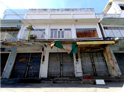 Shophouses for sale Muang Lop Buri Lopburi : FOR SALE  COMMERCIAL BUILDING PROPERTY  1914000 BAHT.