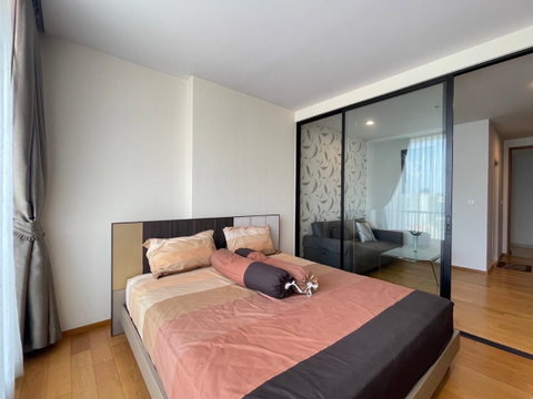 ให้เช่า คอนโด โนเบิล รีโว สีลม *ห้องสวย* ใกล้ BTS สุรศักดิ์ ที่ ไลน์ : @homefinder