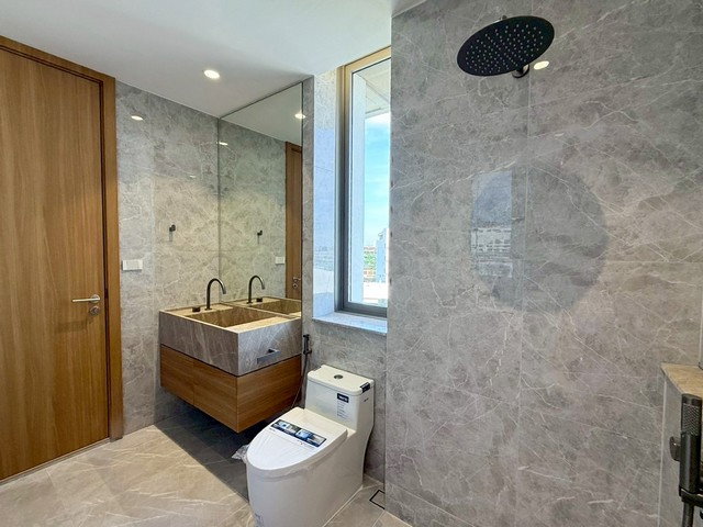รูป HR3424เช่า Home Office & Townhome สไตล์ Luxury รีโนเวทใหม่ทั้งหลัง พร้อมลิฟต์ส่วนตัว – ซอยปรีดี 14 (ใกล้เอกมัย-ทองหล่อ) - รูปที่ 10/27