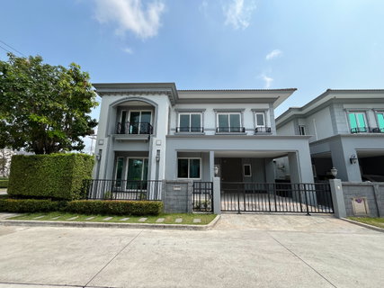 Two-story detached house for sale, Grandio Phetkasem 81.
