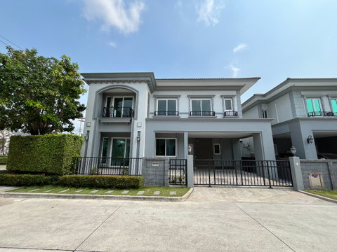 ขายบ้านเดี่ยว 2 ชั้น แกรนดิโอ เพชรเกษม 81 (Grandio Phetkasem 81)