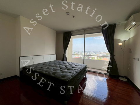 🚅 Ratchada Orchid, near MRT Sutthisan. Large 70 sq.m. 2-bedroom unit ✨