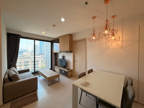 🆙👉 ให้เช่า คอนโด Rhythm Sukhumvit 42 🔥🔥 ราคาดี ห้องสวย เฟอร์ครบ 🚆ใกล้ BTS เอกมัย ✅56sq.m. ✨LINE : tng.first