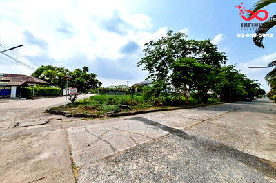 ที่ดิน เขตหลักสี่ : ขายที่ดิน 186ตร.วา หมู่บ้านเกษตรนิเวศน์ แจ้งวัฒนะ 14 แปลงมุม ใกล้รถไฟฟ้า,ทางด่วน 