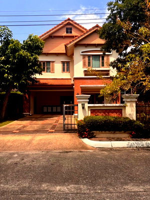 บ้านเดี่ยวให้เช่า : ให้เช่าบ้านเดี่ยว 2 ชั้น 3 ห้องนอน หมู่บ้านลัดดารมย์ อิลิแกนซ์ เชียงใหม่ ใกล้ Central festival (R1083) T.0946511456