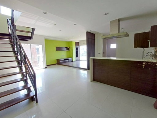 รูป ห้องชุด Duplex เนื้อที่ 133.01 ตร.ม. The Urbana Nontaburi (ดิ เออร์บาน่า นนทบุรี)  - รูปที่ 2/6