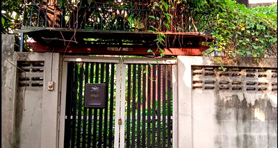 Land for rent โลตัสเอ็กเพลส(สุทธิสาร) : Waterfront land for rent, entire plot, 51 square wah, in the heart of the city – Soi Ratchaprarop 12.
