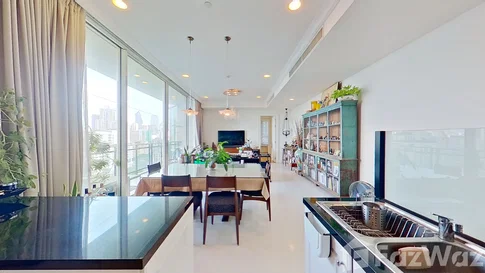 2 Bedroom Condo for sale at Royce Private Residences  1382762