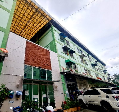 คอนโด รุ่งโรจน์คอนโดเทล เพชรเกษม 81/1